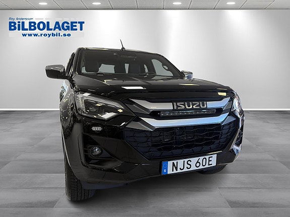 Isuzu D-max 12 of 12