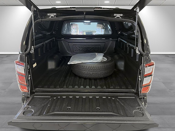 Isuzu D-max 10 of 12