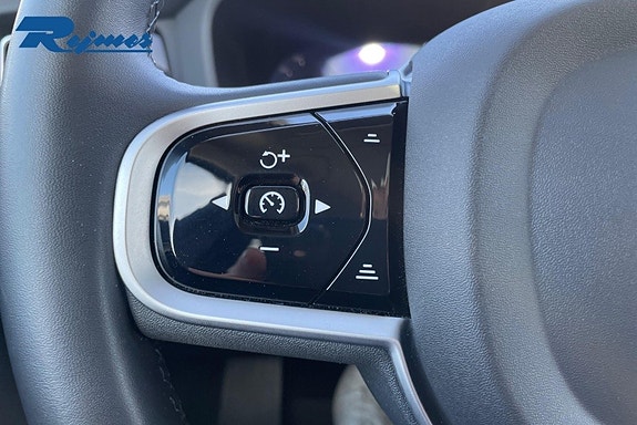 Volvo XC60 18 of 27