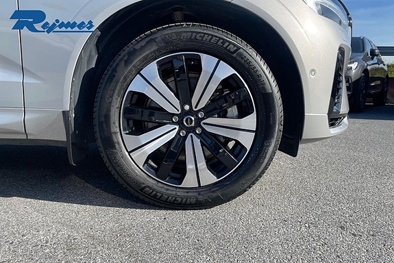 Volvo XC60 9 of 27