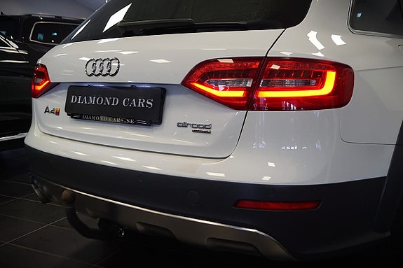 AUDI A4 ALLROAD 2.0 TDI QUATTRO 177ch - BVA - CUIR/ALCANTARA - XÉNON - SIÈGES ÉLECTRIQUES - ATTELAGE