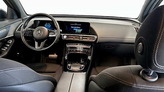 Mercedes-Benz EQC400 4 of 26