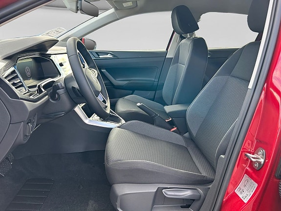 Volkswagen Polo 9 of 15