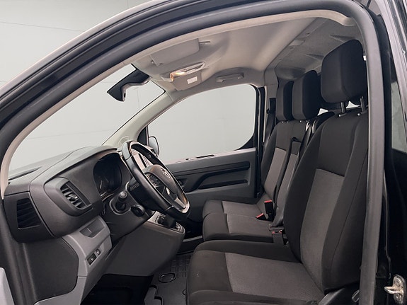 Opel Vivaro 17 of 30