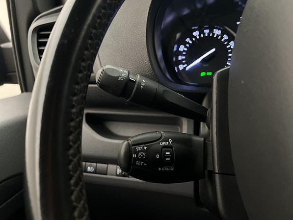 Opel Vivaro 18 of 30