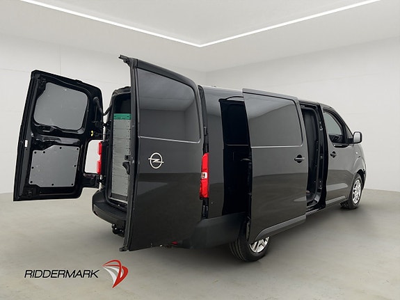 Opel Vivaro 11 of 30