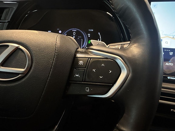 Lexus RX450h 24 of 30