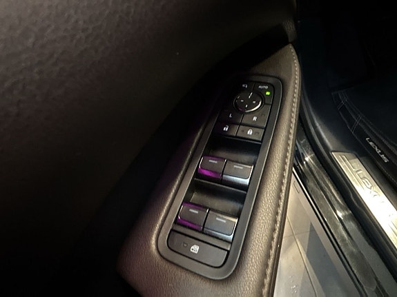 Lexus RX450h 30 of 30