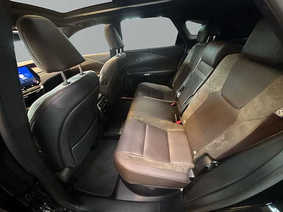 Lexus RX450h 9 of 30