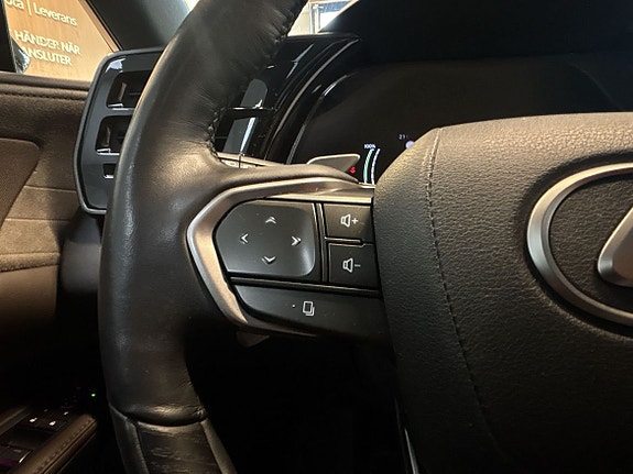 Lexus RX450h 25 of 30