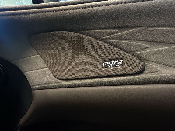Lexus RX450h 19 of 30