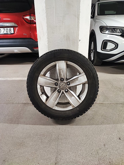 Volkswagen T-Roc 6 of 6