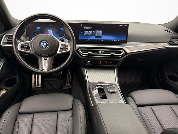 BMW 330e 13 of 30