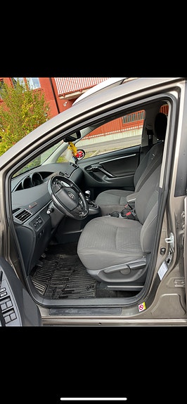 Toyota Verso 5 of 8