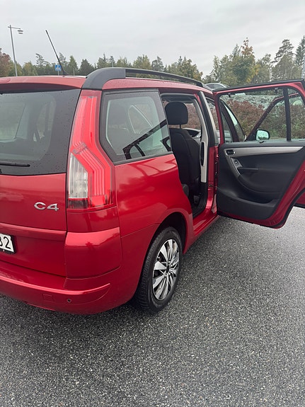 Citroen Grand C4 Picasso 5 of 14