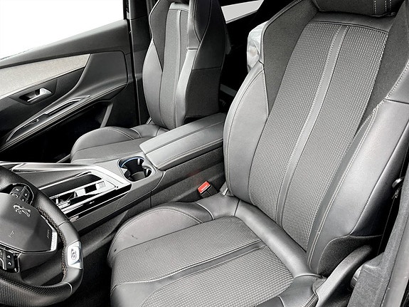 Peugeot 5008 5 of 15