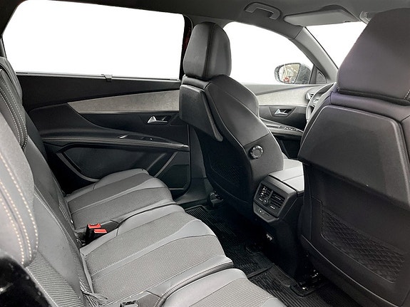 Peugeot 5008 12 of 15