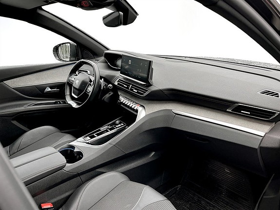 Peugeot 5008 11 of 15