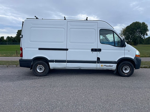 Renault Master 2 of 12