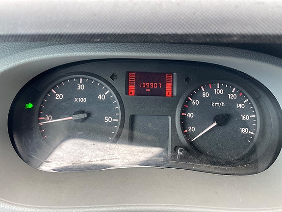 Renault Master 9 of 12