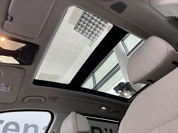 BMW X7 8 of 18