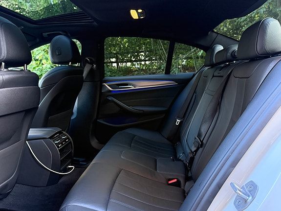 BMW 530e 19 of 23