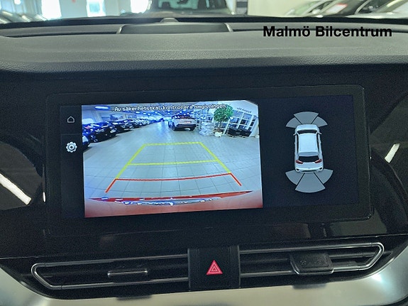 Kia Niro 10 of 21