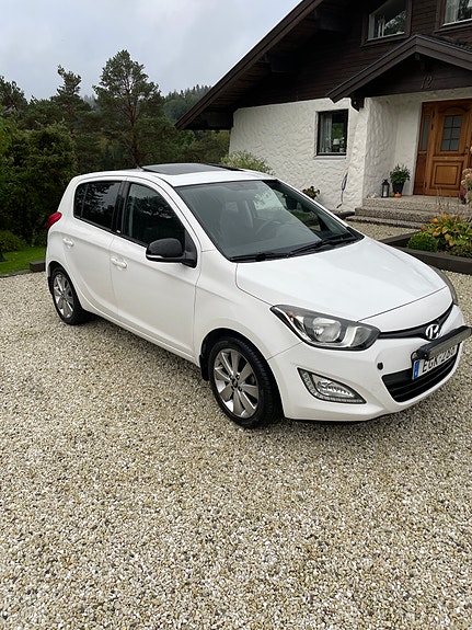 Hyundai i20 4 of 6