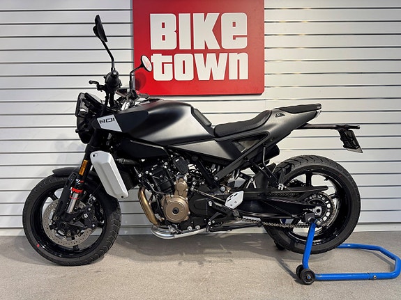 Husqvarna 801 Svartpilen endast 179 mil 3 of 8