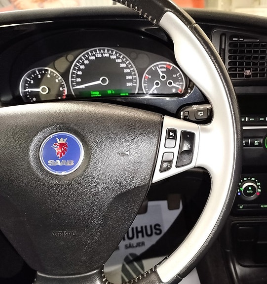 Saab 9-5 15 of 25