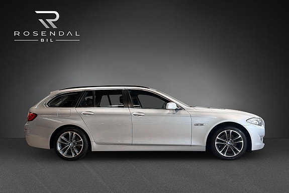 BMW 523i 3 of 18