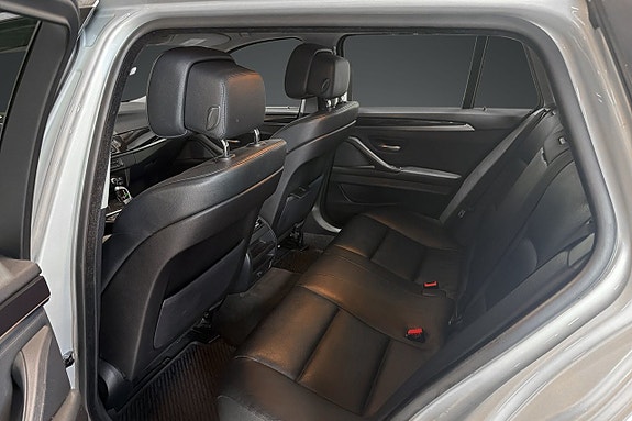 BMW 523i 15 of 18