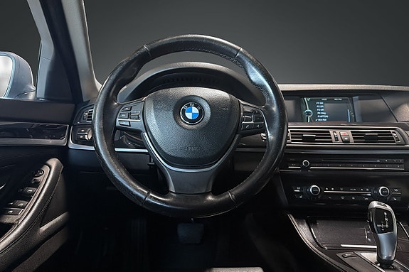 BMW 523i 12 of 18