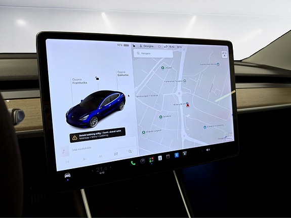 Tesla Model 3 11 of 18