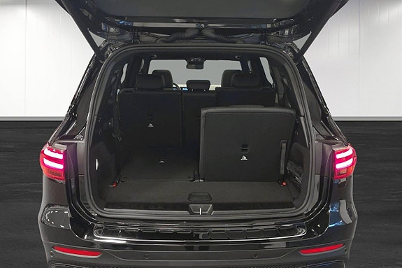 Mercedes-Benz GLB220 d 13 of 14