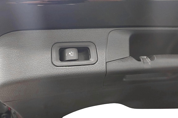 Mercedes-Benz GLB220 d 12 of 14