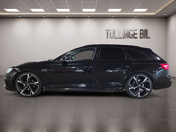 Audi A4 2 of 21