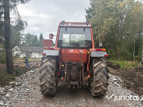 Traktor Fiat 65-90 DT 4 of 30