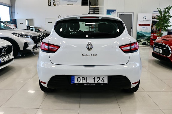 Renault Clio 3 of 18