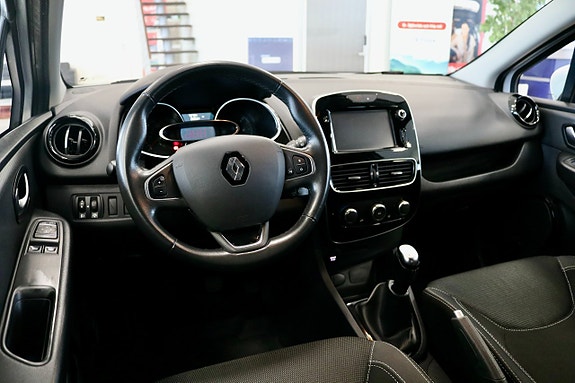 Renault Clio 12 of 18