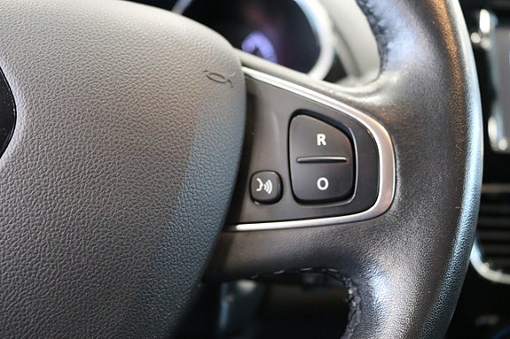 Renault Clio 18 of 18