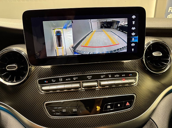 Mercedes-Benz V300 20 of 25