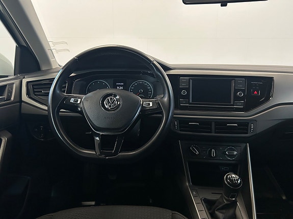 Volkswagen Polo 11 of 17