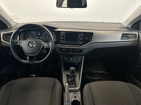 Volkswagen Polo 10 of 17