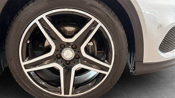 Mercedes-Benz GLA200 9 of 9
