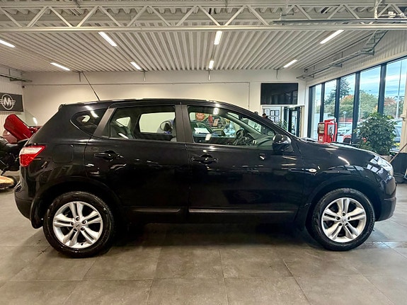 Nissan Qashqai 8 of 23