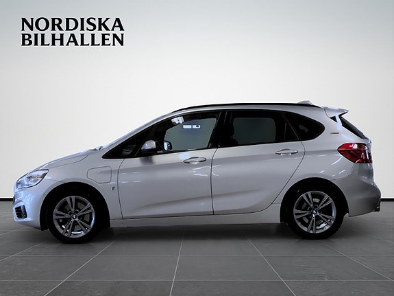 BMW 225xe 4 of 16