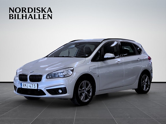 BMW 225xe 3 of 16