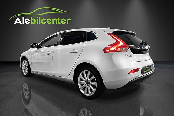 Volvo V40 5 of 13