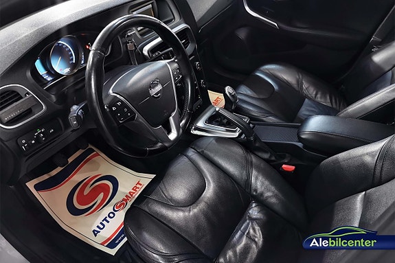 Volvo V40 7 of 13
